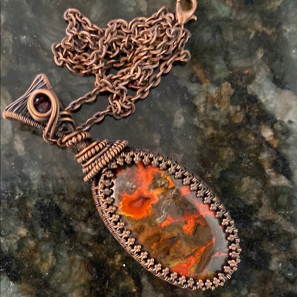 Elegant Copper and Red Moroccan Seam Agate  Pendant Necklace